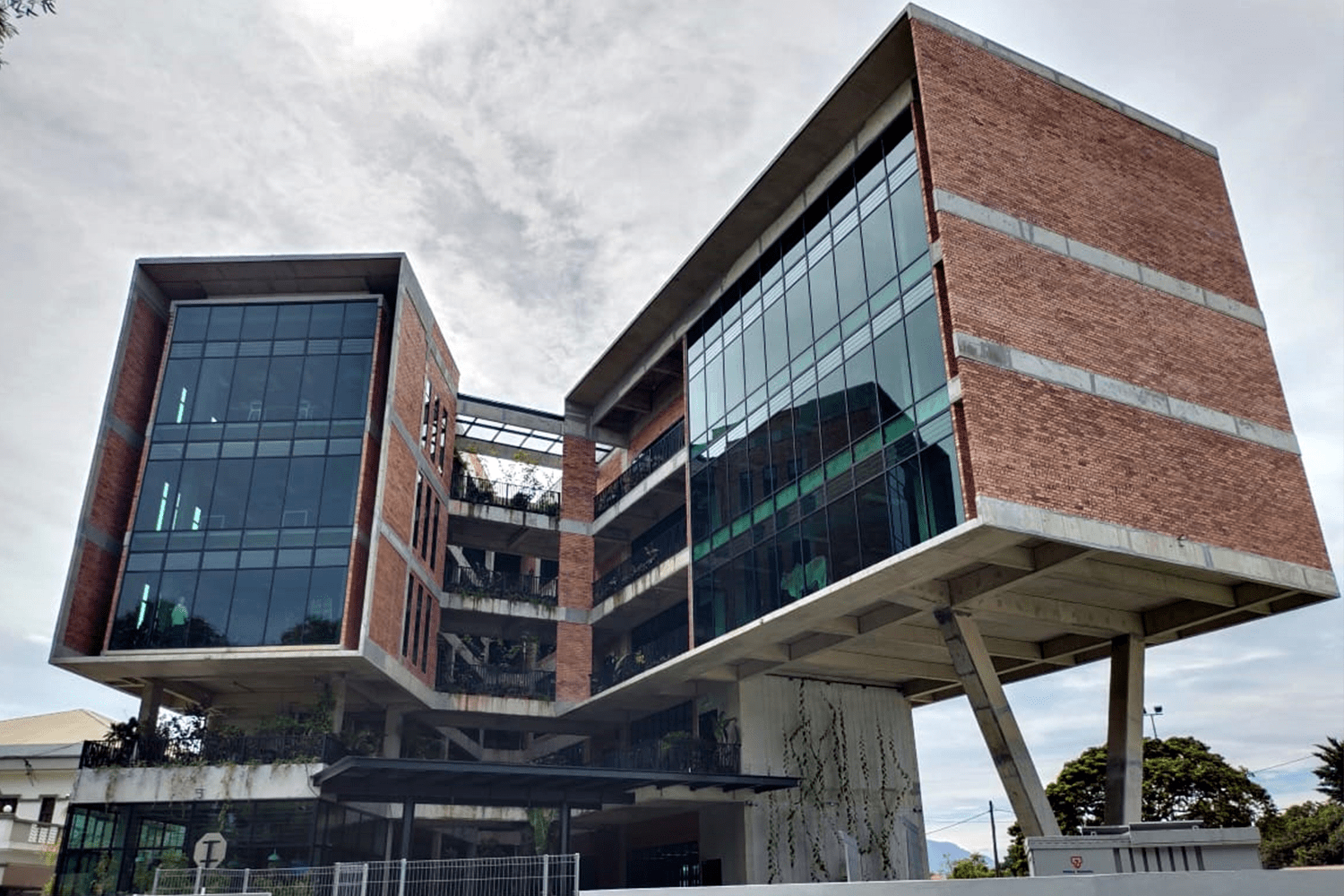 5-Storey Office (Green Building) - CLCE